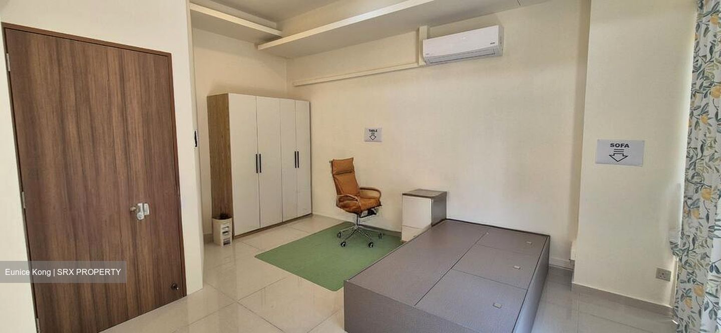 Dmanor (D16), Terrace #500029861